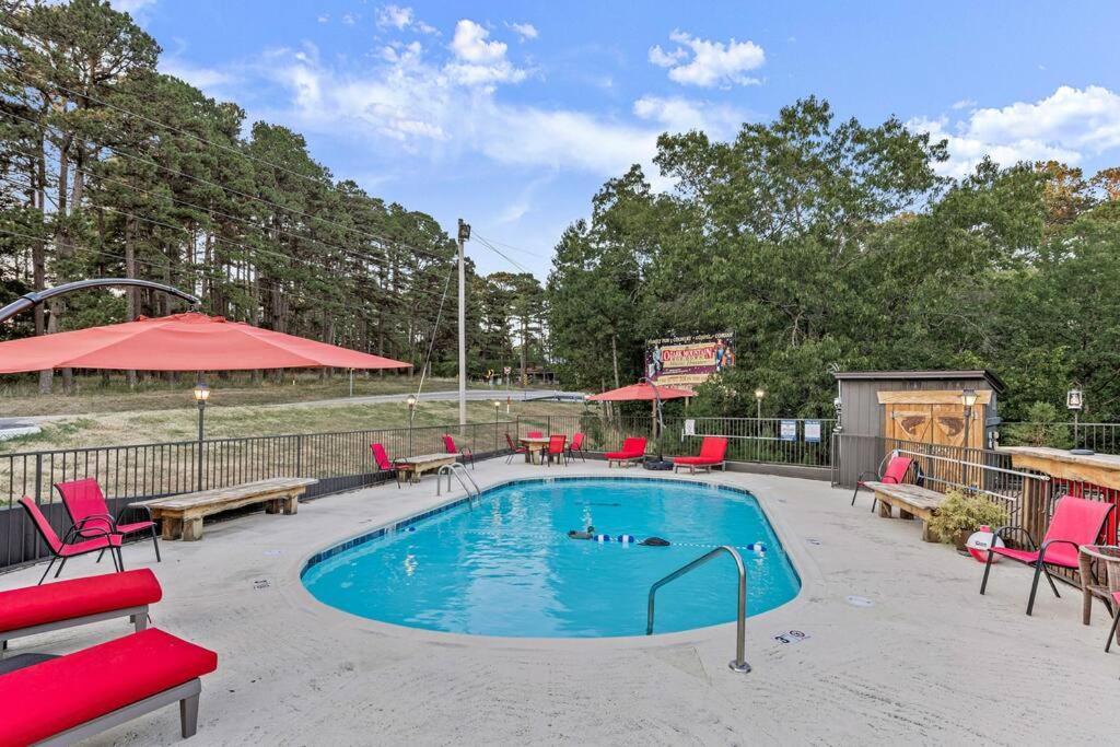 Stonegate Lodge King Bed Wifi 50 In Roku Tv Salt Water Pool Room # 101 Юрика Спрингс Экстерьер фото