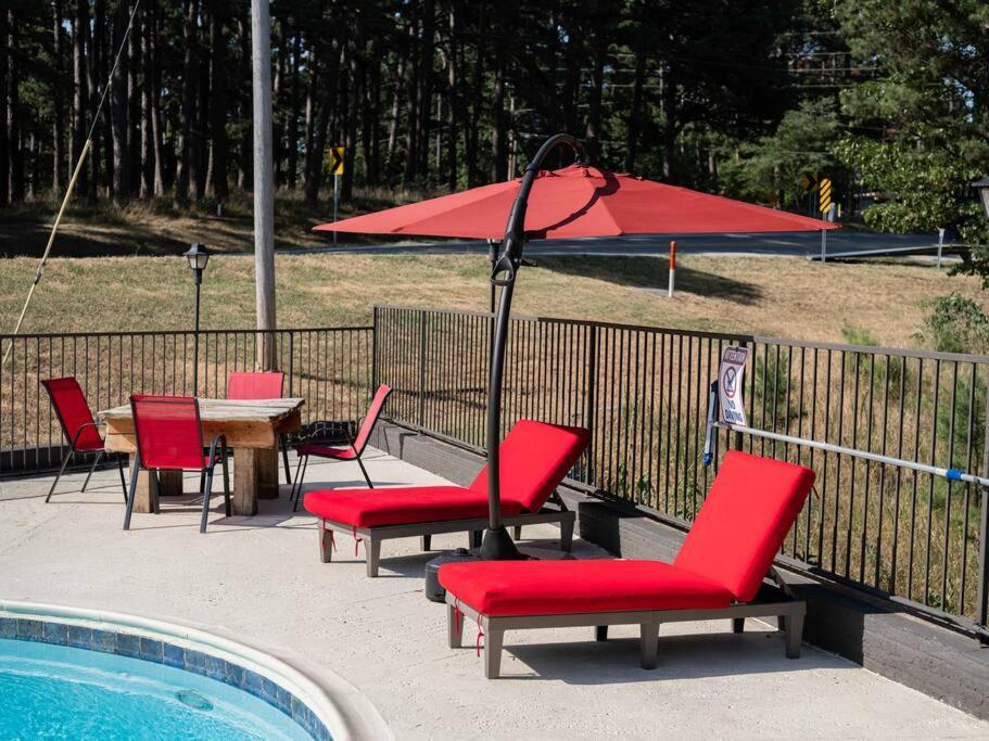 Stonegate Lodge King Bed Wifi 50 In Roku Tv Salt Water Pool Room # 101 Юрика Спрингс Экстерьер фото